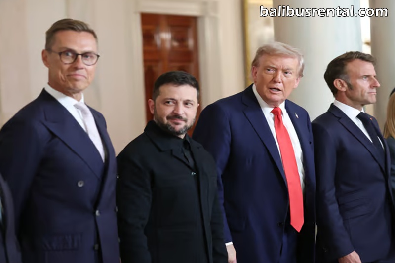 US President Donald Trump and Ukrainian President Volodymyr Zelensky at the White House